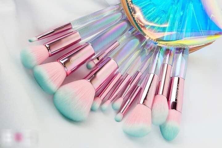 BROCHAS HOLOFUM BEAUTY CREATIONS B12HF