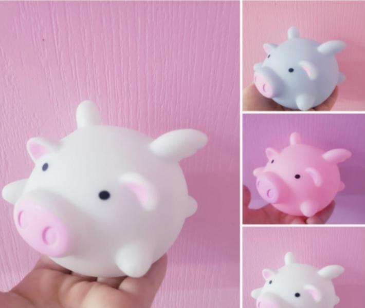 LAMPARA CERDITO 4 COLORES