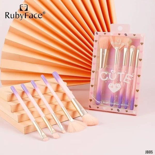 SET DE BROOCHAS RUBY FACE