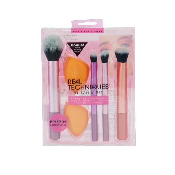 SET DE BROCHAS CON ESPONJAS PARA MAQUILLAJE REAL TECHNIQUES